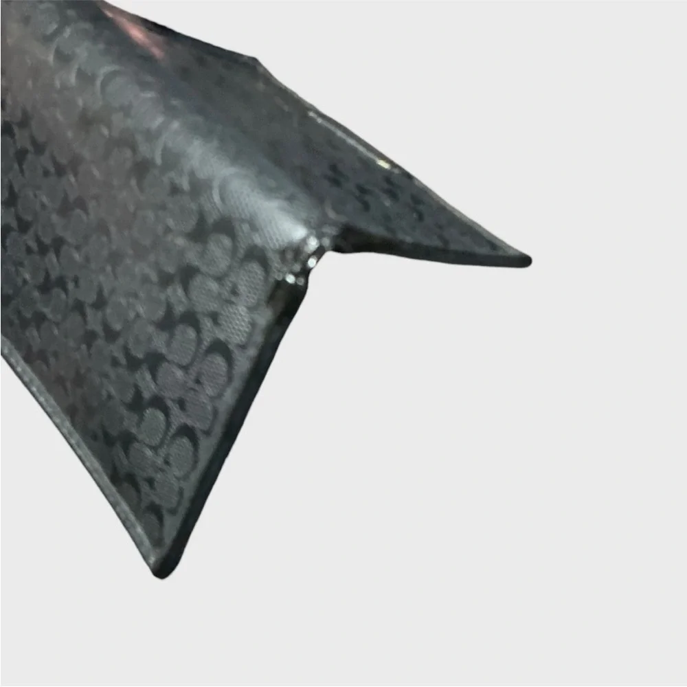 Coach heritage signature